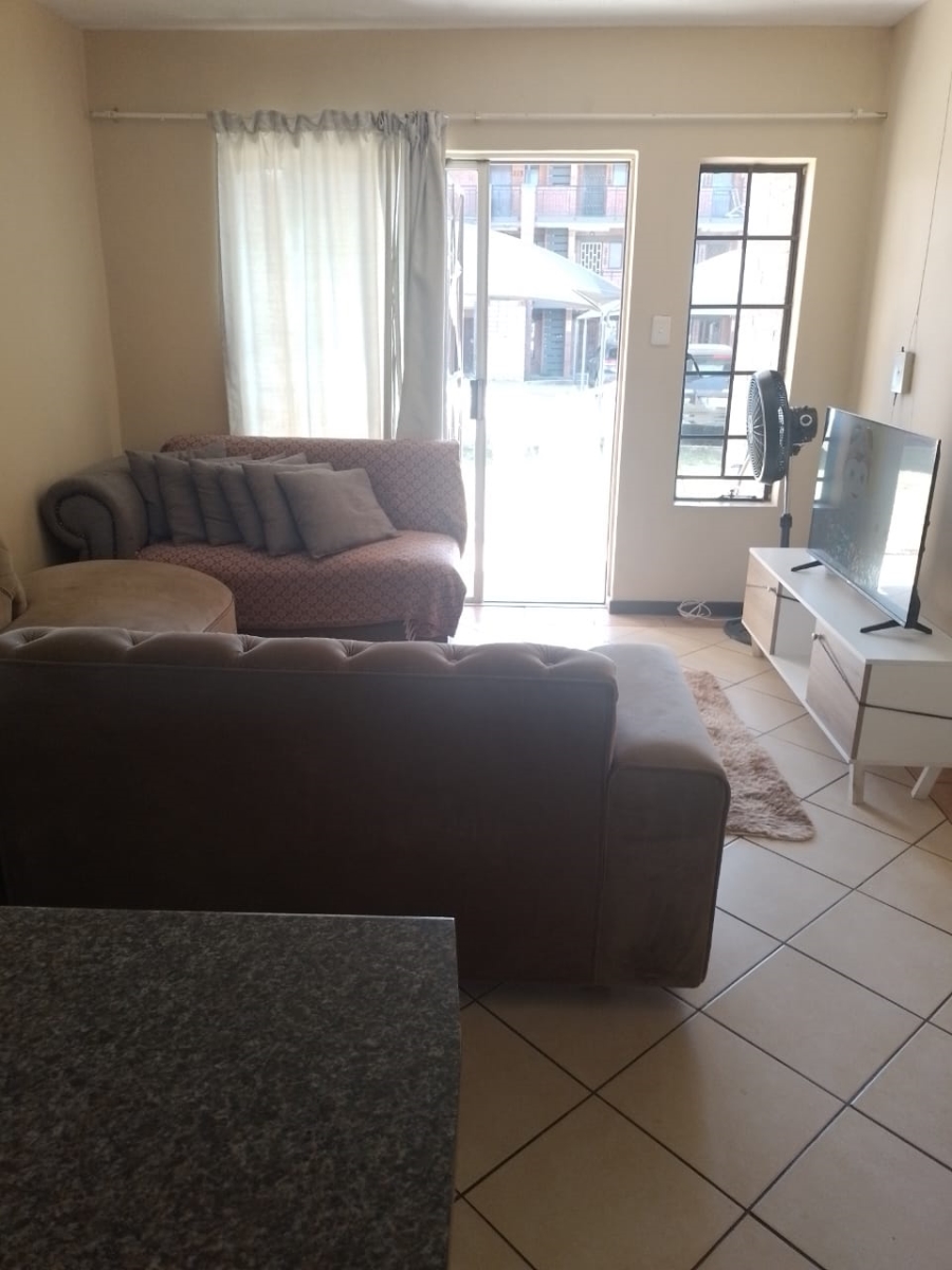 2 Bedroom Property for Sale in Noordwyk Gauteng