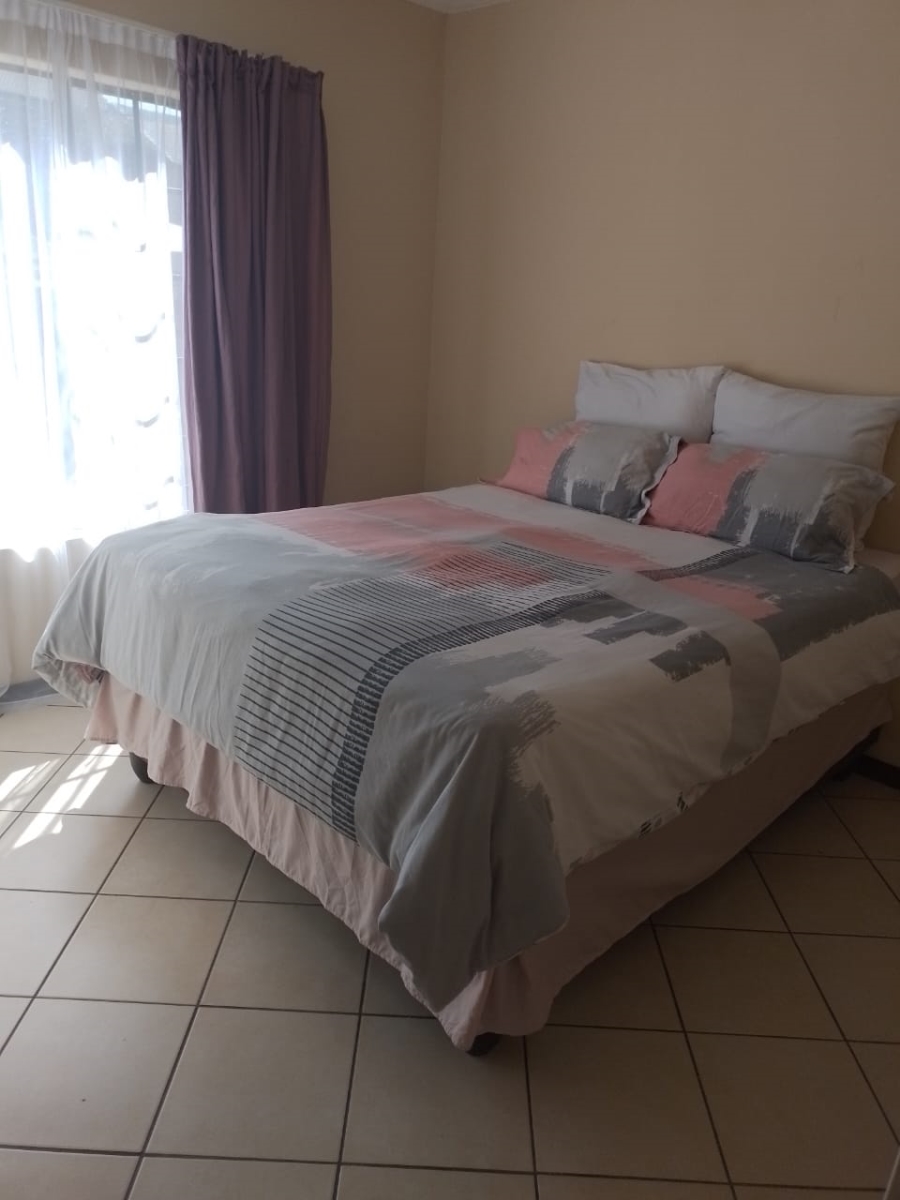 2 Bedroom Property for Sale in Noordwyk Gauteng
