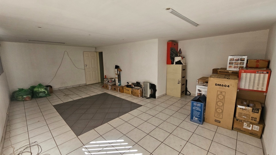 Commercial Property for Sale in Jansenpark Gauteng