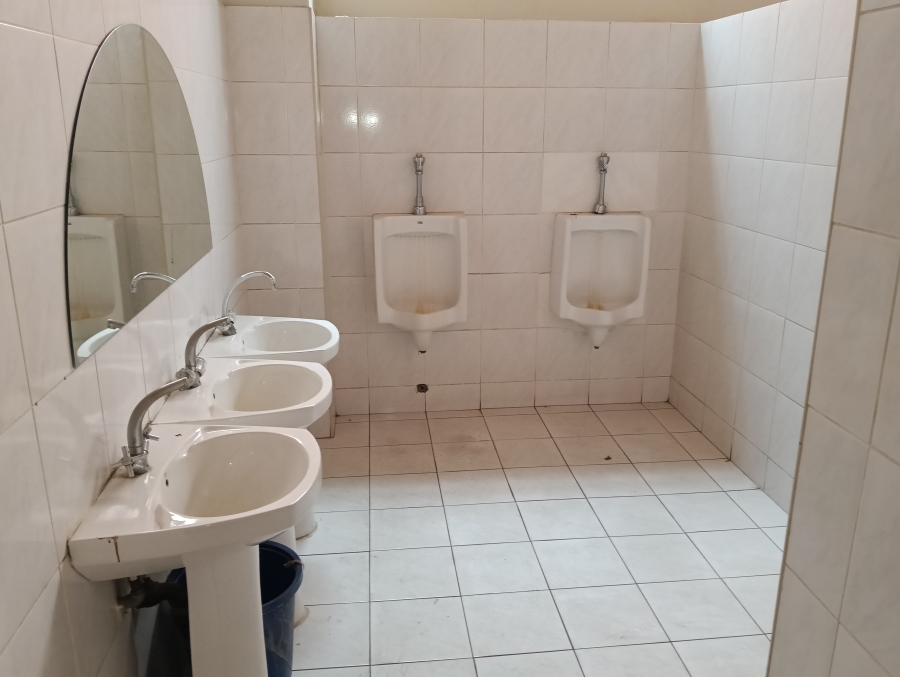 Commercial Property for Sale in Koedoespoort Industrial Gauteng
