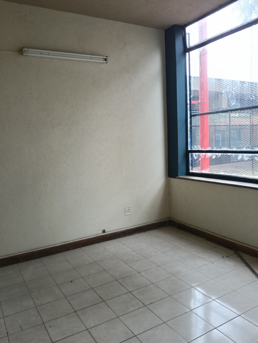 Commercial Property for Sale in Koedoespoort Industrial Gauteng