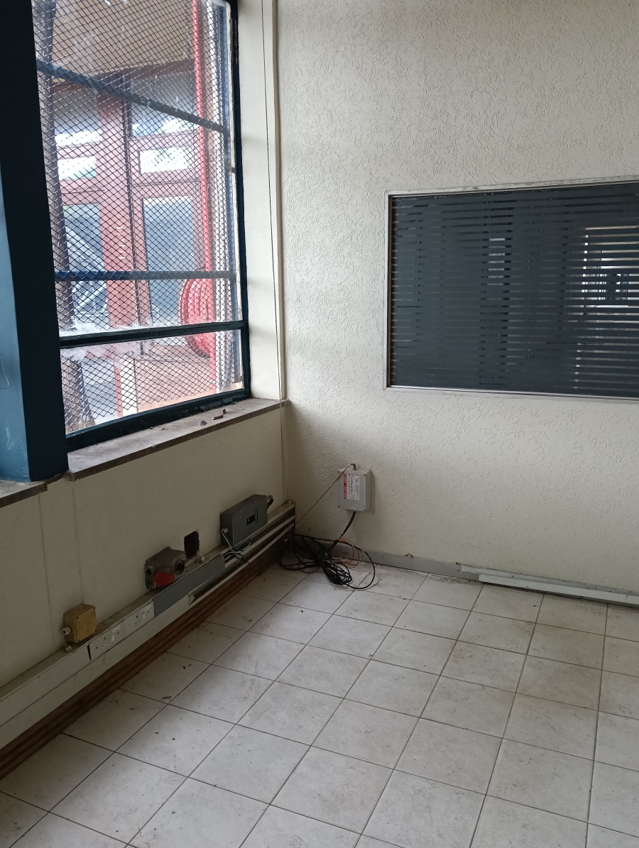 Commercial Property for Sale in Koedoespoort Industrial Gauteng