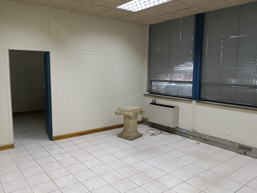 Commercial Property for Sale in Koedoespoort Industrial Gauteng