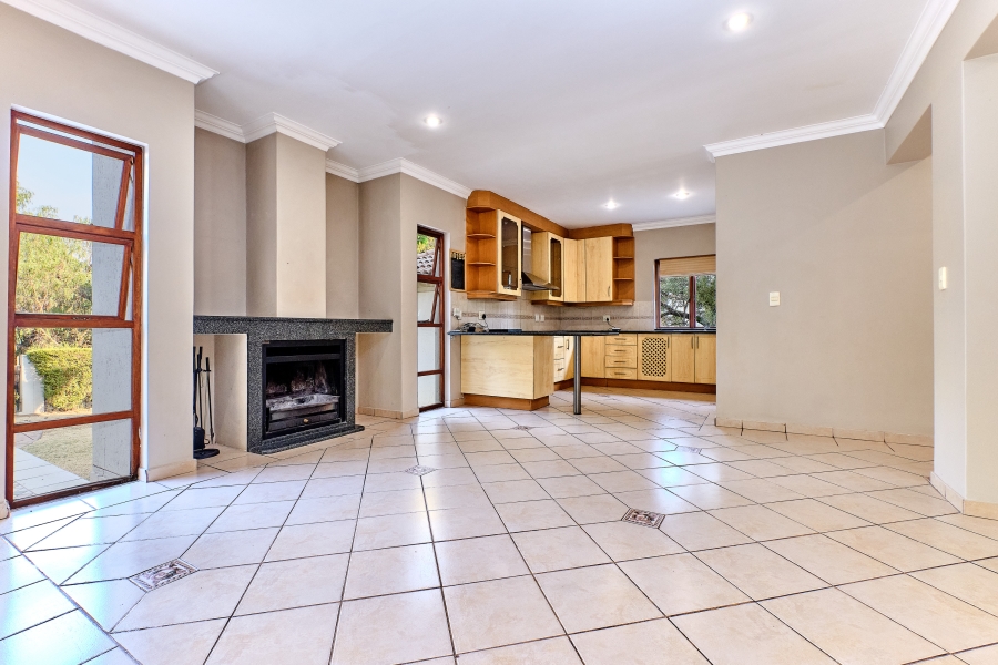 To Let 4 Bedroom Property for Rent in Kyalami Estates Gauteng
