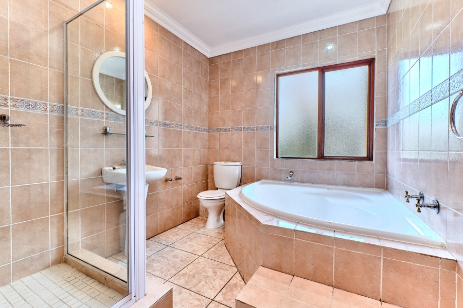 To Let 4 Bedroom Property for Rent in Kyalami Estates Gauteng