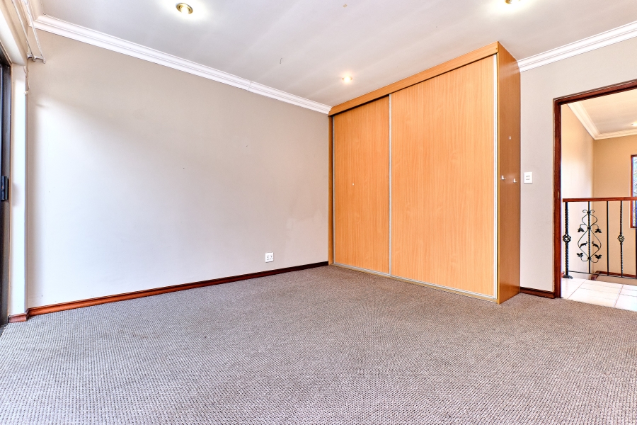 To Let 4 Bedroom Property for Rent in Kyalami Estates Gauteng