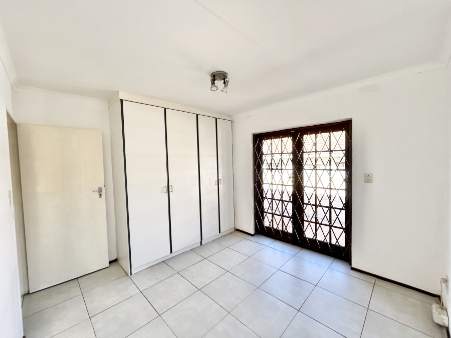 2 Bedroom Property for Sale in Halfway Gardens Gauteng