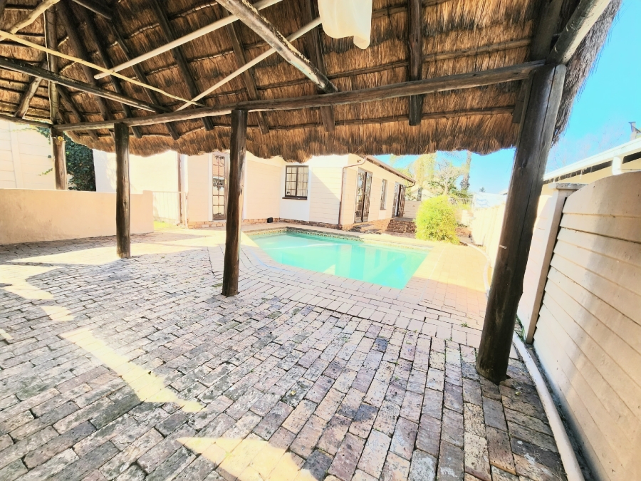 2 Bedroom Property for Sale in Halfway Gardens Gauteng