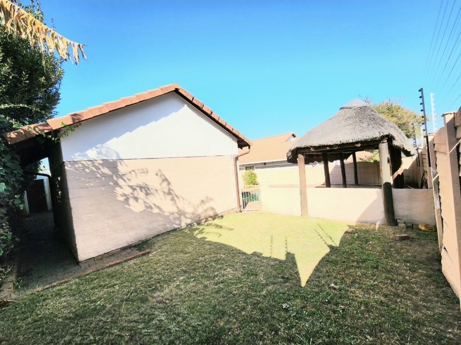 2 Bedroom Property for Sale in Halfway Gardens Gauteng