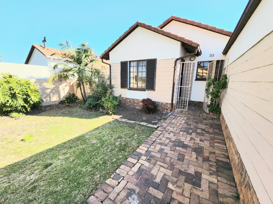 2 Bedroom Property for Sale in Halfway Gardens Gauteng