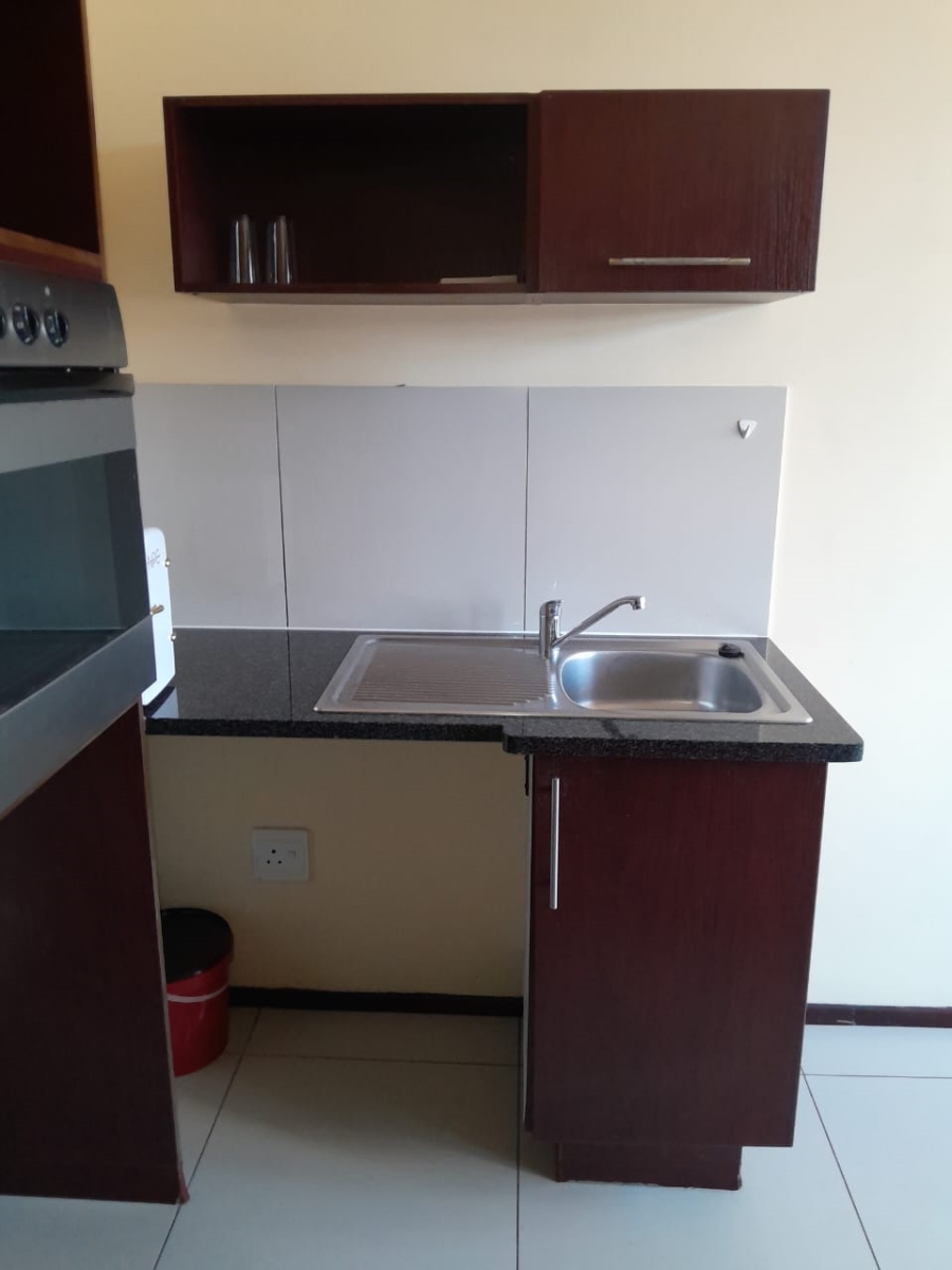 To Let 1 Bedroom Property for Rent in Braamfontein Gauteng