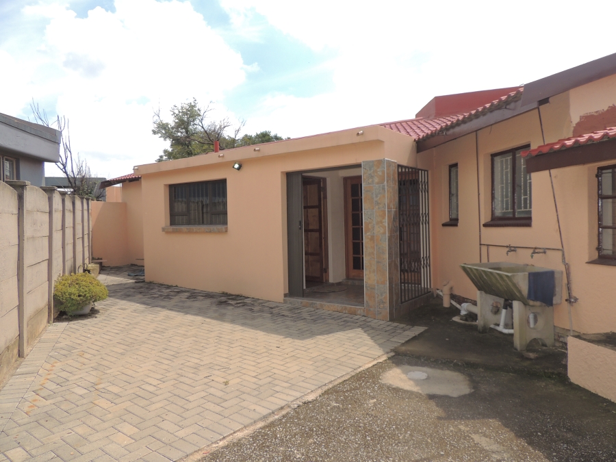 3 Bedroom Property for Sale in Elandspark Gauteng
