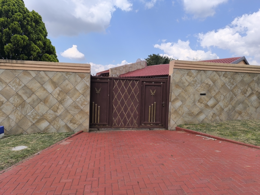 3 Bedroom Property for Sale in Elandspark Gauteng
