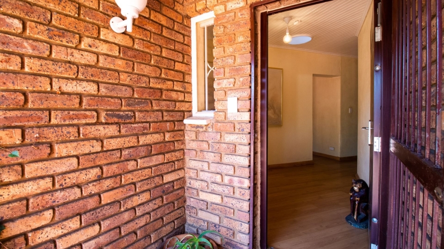 3 Bedroom Property for Sale in Alphen Park Gauteng