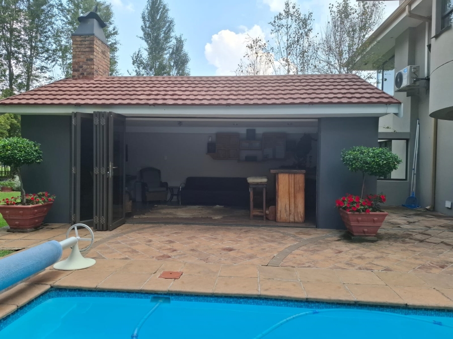 4 Bedroom Property for Sale in Unitas Park Gauteng