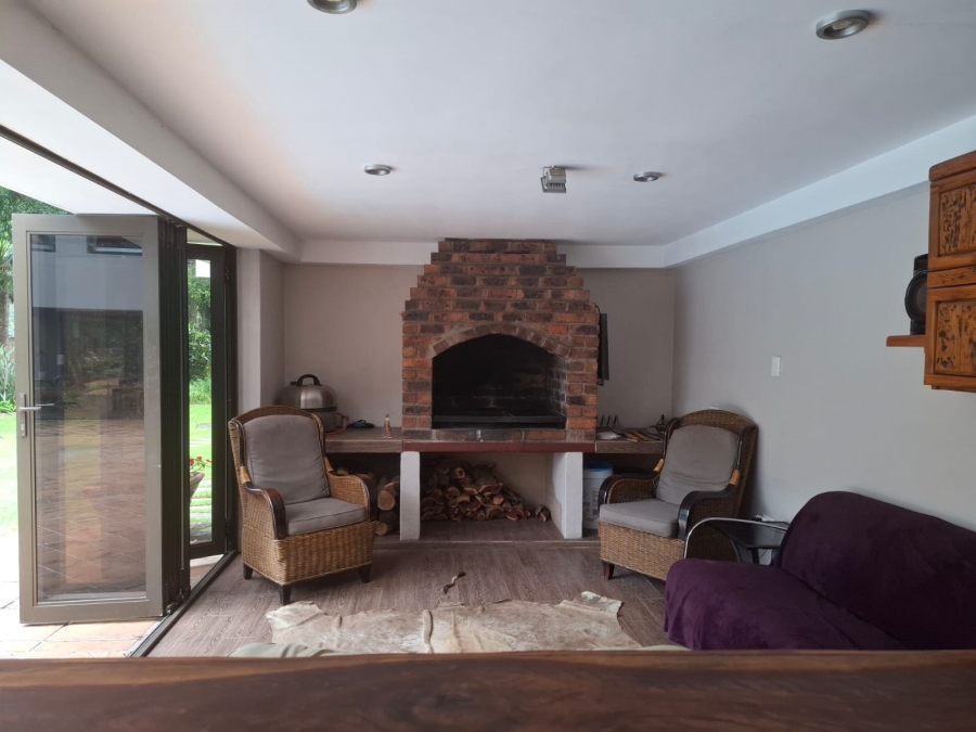 4 Bedroom Property for Sale in Unitas Park Gauteng