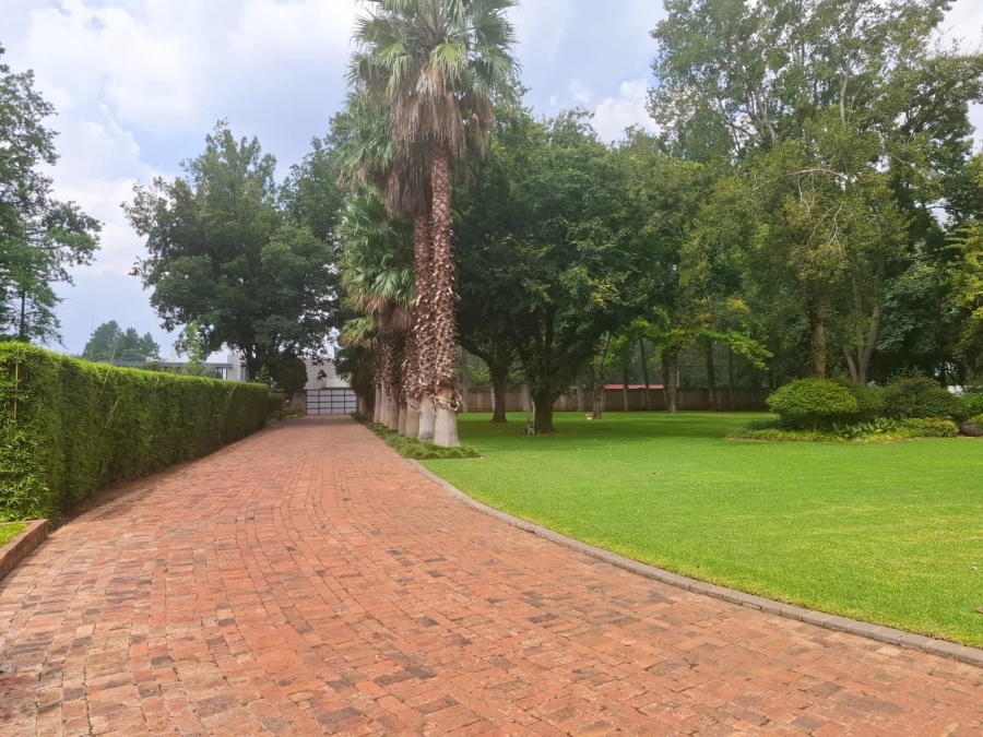4 Bedroom Property for Sale in Unitas Park Gauteng
