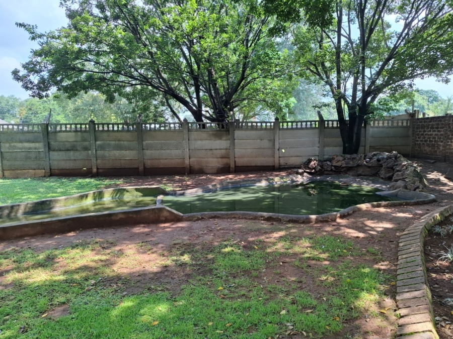 4 Bedroom Property for Sale in Unitas Park Gauteng