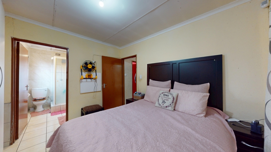 3 Bedroom Property for Sale in Dawn Park Gauteng