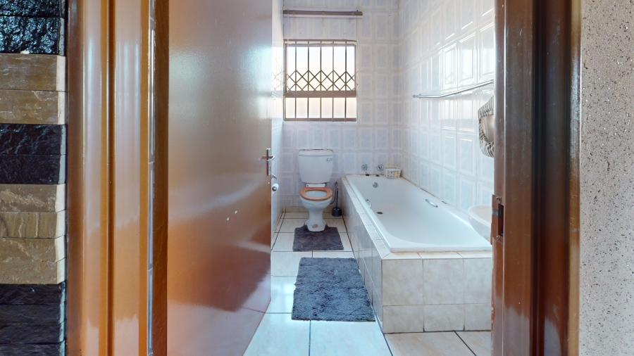 3 Bedroom Property for Sale in Dawn Park Gauteng