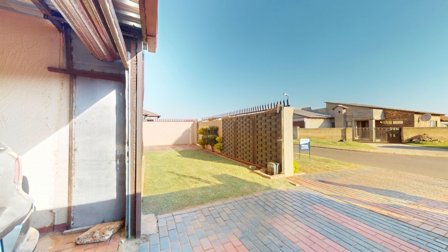 3 Bedroom Property for Sale in Dawn Park Gauteng