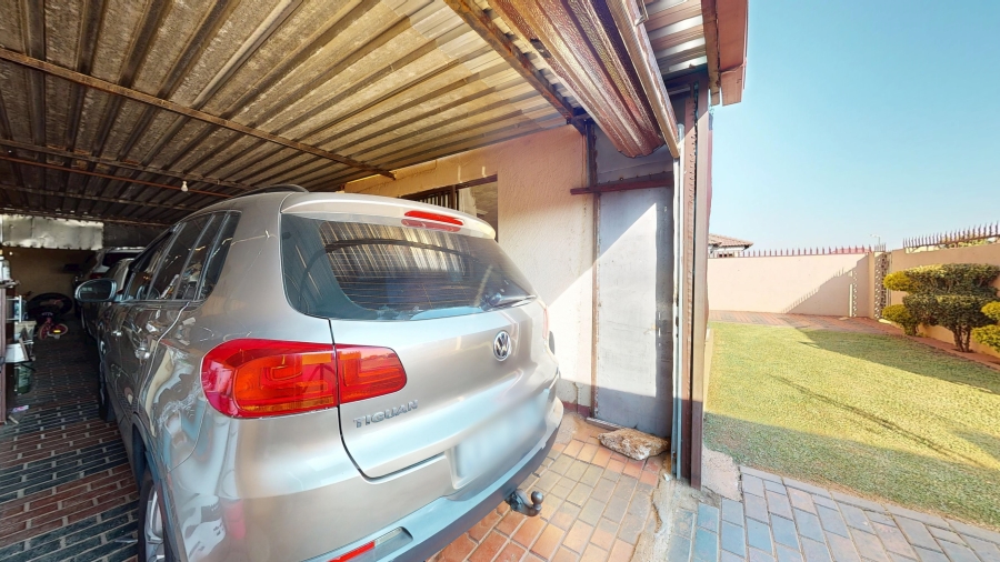 3 Bedroom Property for Sale in Dawn Park Gauteng