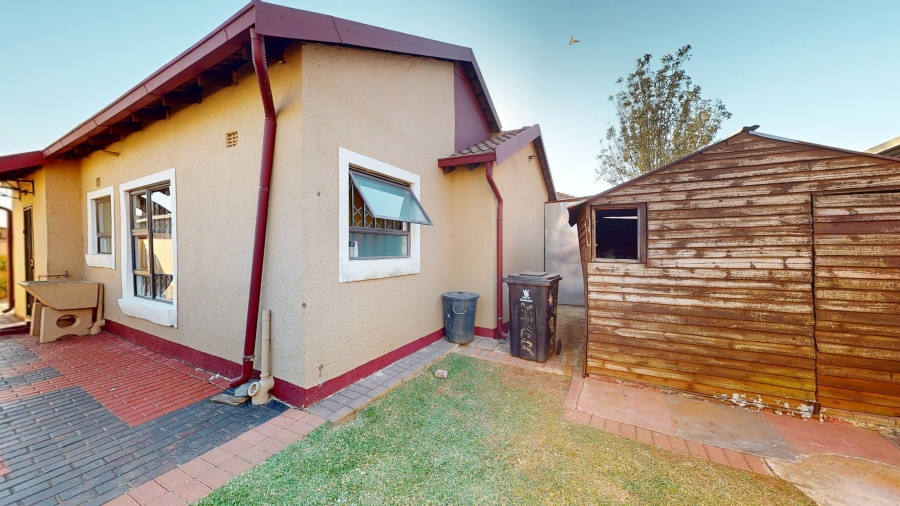 3 Bedroom Property for Sale in Dawn Park Gauteng