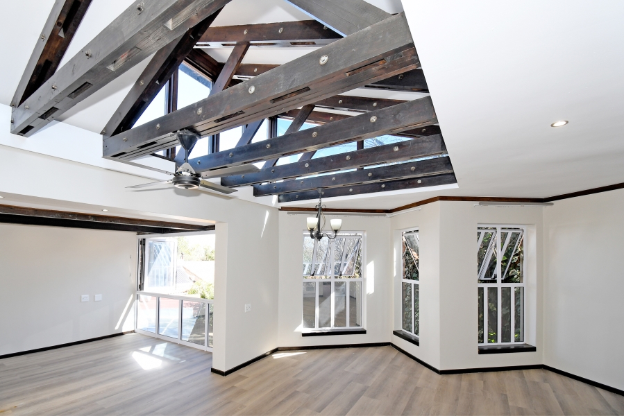 2 Bedroom Property for Sale in Craighall Park Gauteng