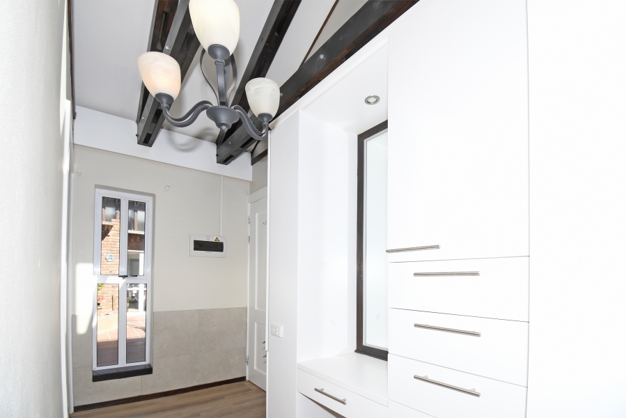 2 Bedroom Property for Sale in Craighall Park Gauteng