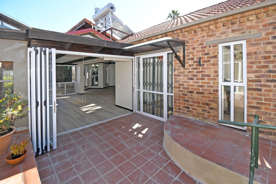 2 Bedroom Property for Sale in Craighall Park Gauteng