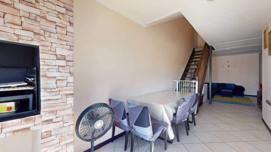 3 Bedroom Property for Sale in Norton Park Gauteng