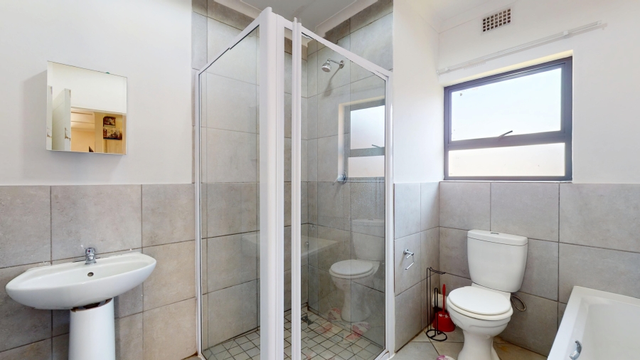 3 Bedroom Property for Sale in Norton Park Gauteng