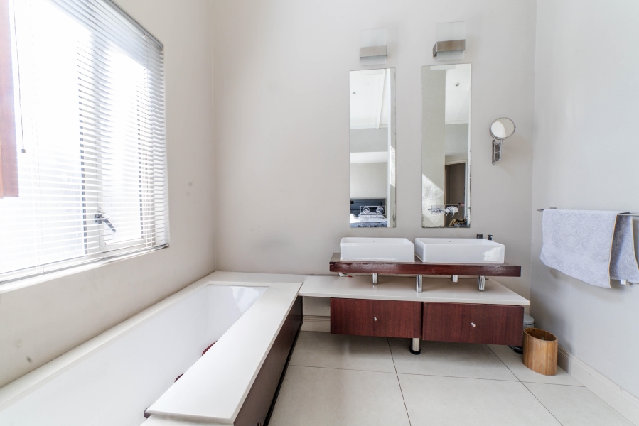 To Let 3 Bedroom Property for Rent in Waterkloof Gauteng