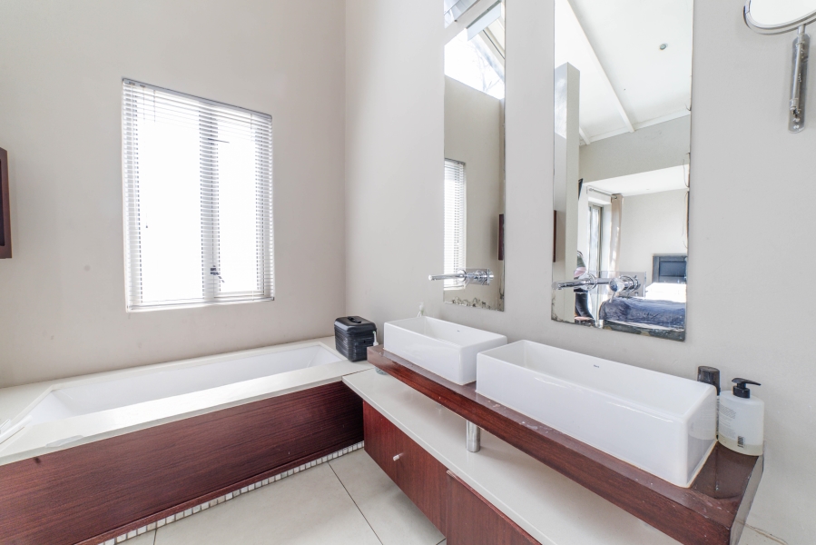 To Let 3 Bedroom Property for Rent in Waterkloof Gauteng
