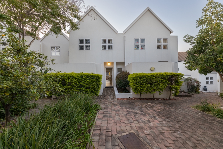 3 Bedroom Property for Sale in Fourways Gardens Gauteng