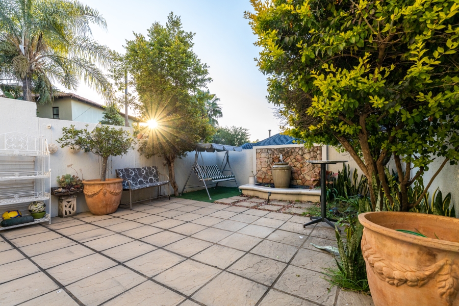 3 Bedroom Property for Sale in Fourways Gardens Gauteng