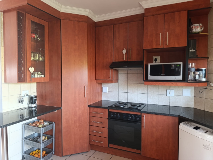 To Let 2 Bedroom Property for Rent in Heatherview Gauteng