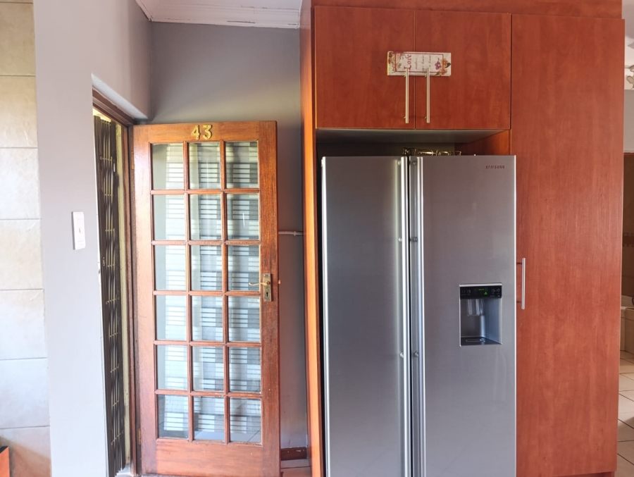 To Let 2 Bedroom Property for Rent in Heatherview Gauteng