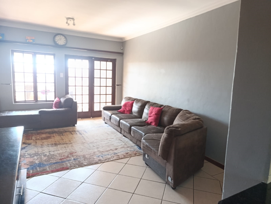 To Let 2 Bedroom Property for Rent in Heatherview Gauteng