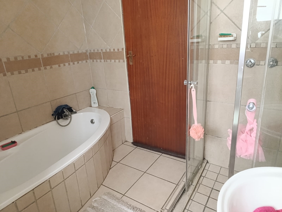 To Let 2 Bedroom Property for Rent in Heatherview Gauteng