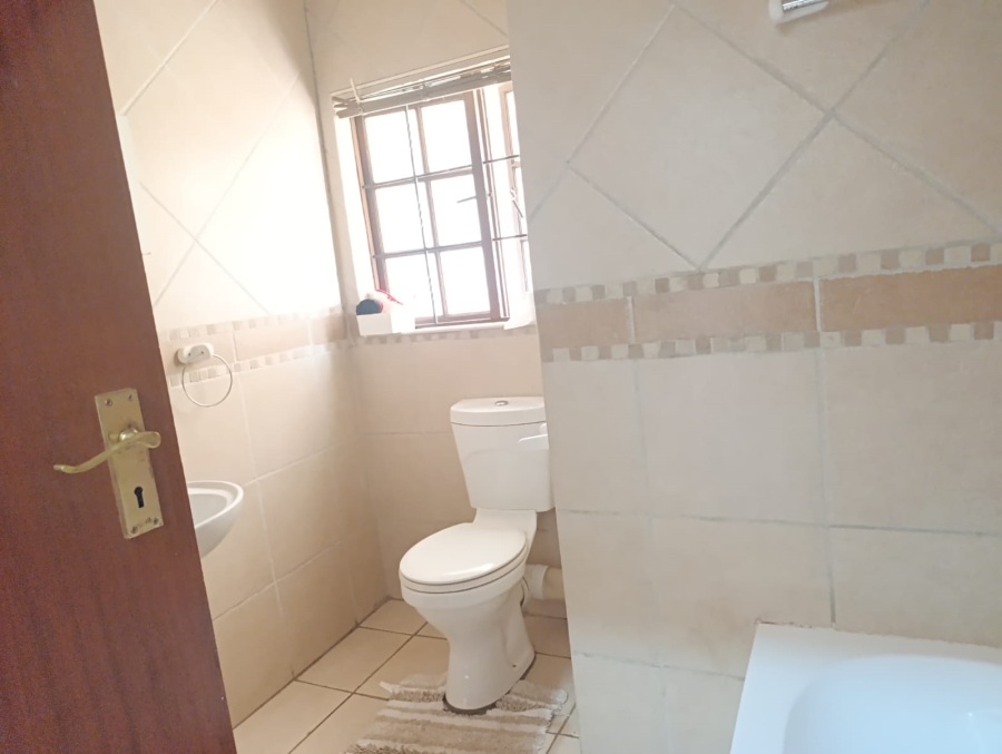 To Let 2 Bedroom Property for Rent in Heatherview Gauteng
