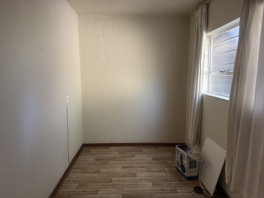 To Let 3 Bedroom Property for Rent in Sandown Gauteng