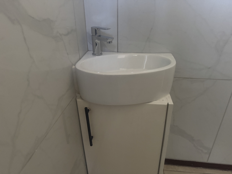 To Let 3 Bedroom Property for Rent in Sandown Gauteng