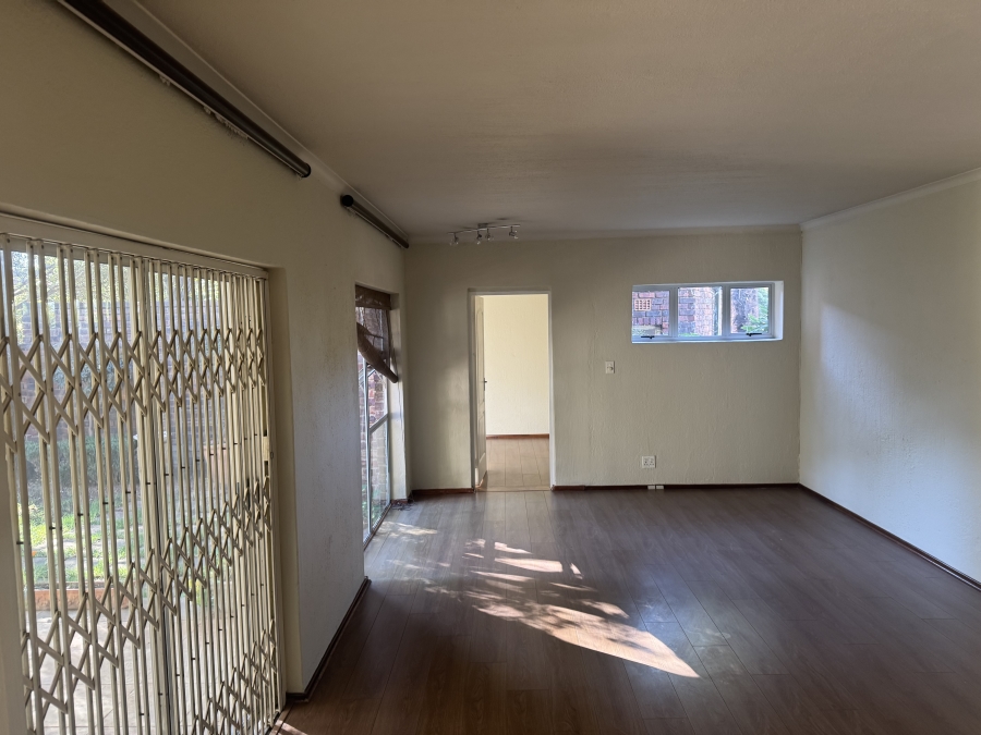 To Let 3 Bedroom Property for Rent in Sandown Gauteng