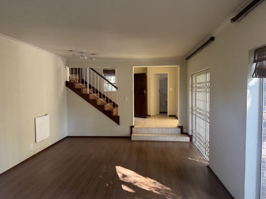 To Let 3 Bedroom Property for Rent in Sandown Gauteng