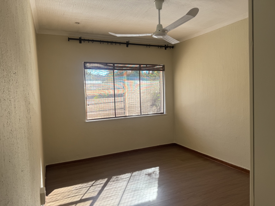 To Let 3 Bedroom Property for Rent in Sandown Gauteng