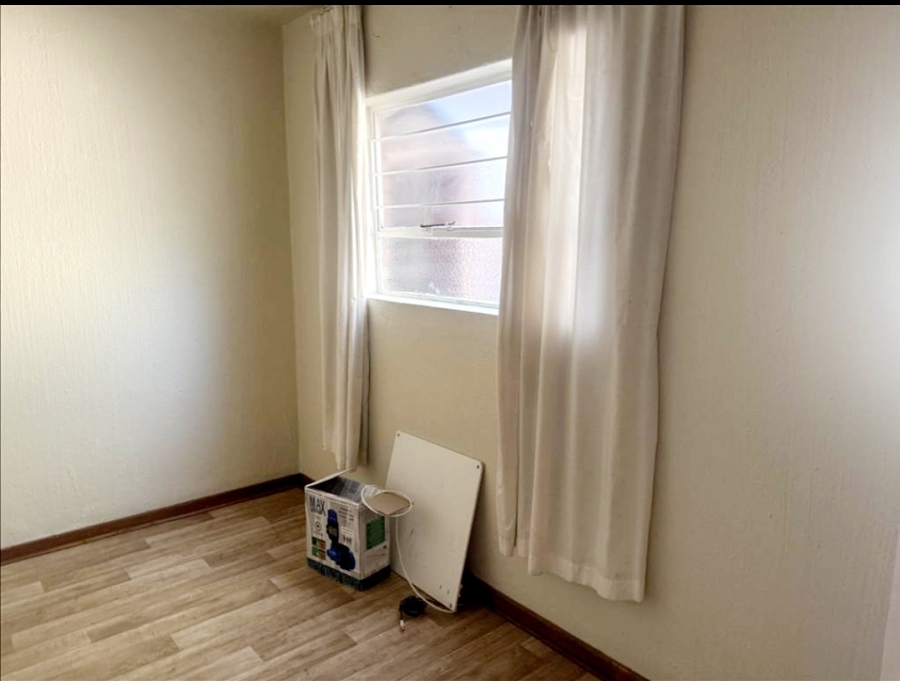 To Let 3 Bedroom Property for Rent in Sandown Gauteng