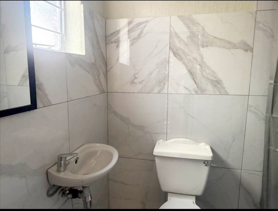 To Let 3 Bedroom Property for Rent in Sandown Gauteng