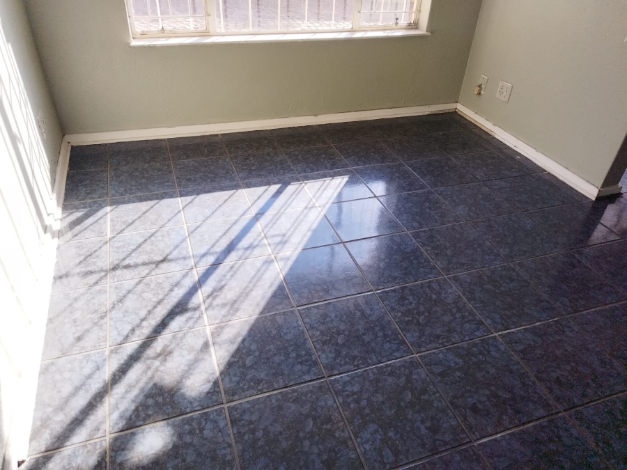 To Let 4 Bedroom Property for Rent in Birchleigh North Gauteng