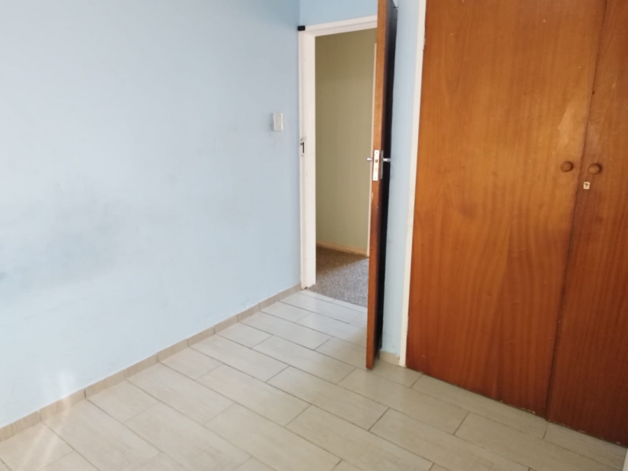 To Let 4 Bedroom Property for Rent in Birchleigh North Gauteng